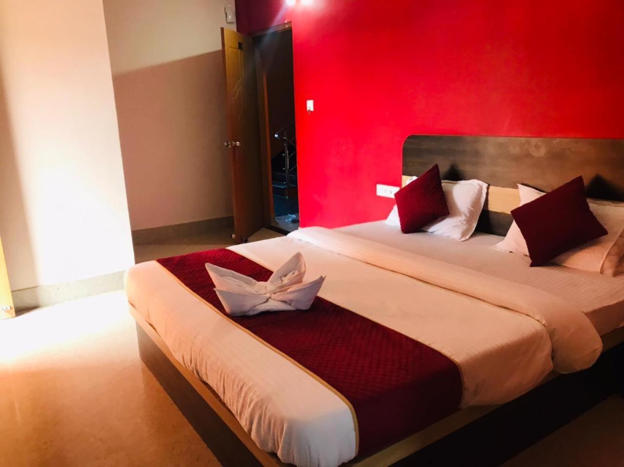 Hotel Aadya Puri